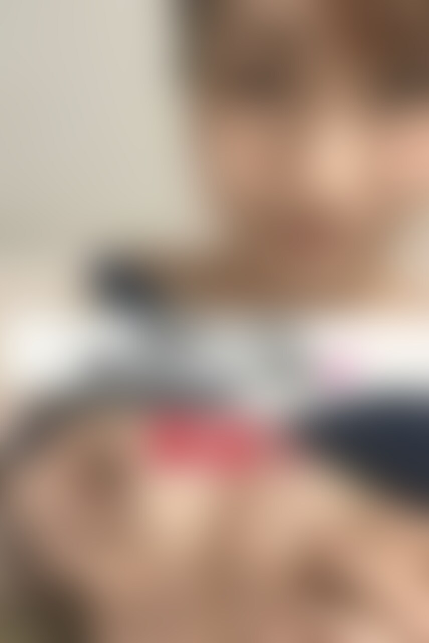 産後2ヶ月の時に気持ちよくお乳搾りする動画💕
貴重な黒乳首ちゃんをご堪能くださいませ🍼
こちら顔出しです😊 (2/2)