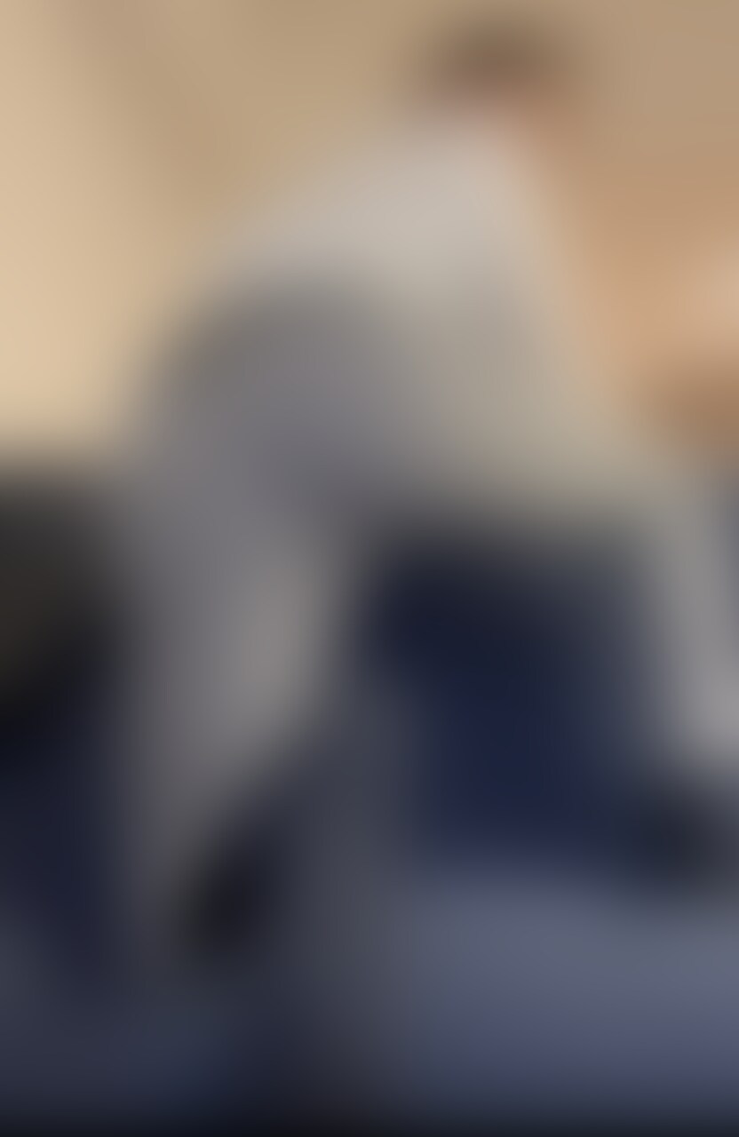 （Take 2 ver）ある在宅勤務の日にオンラインMTGが終わった後、なぜかムラムラしてきた(実はスラックスの中... sample 1