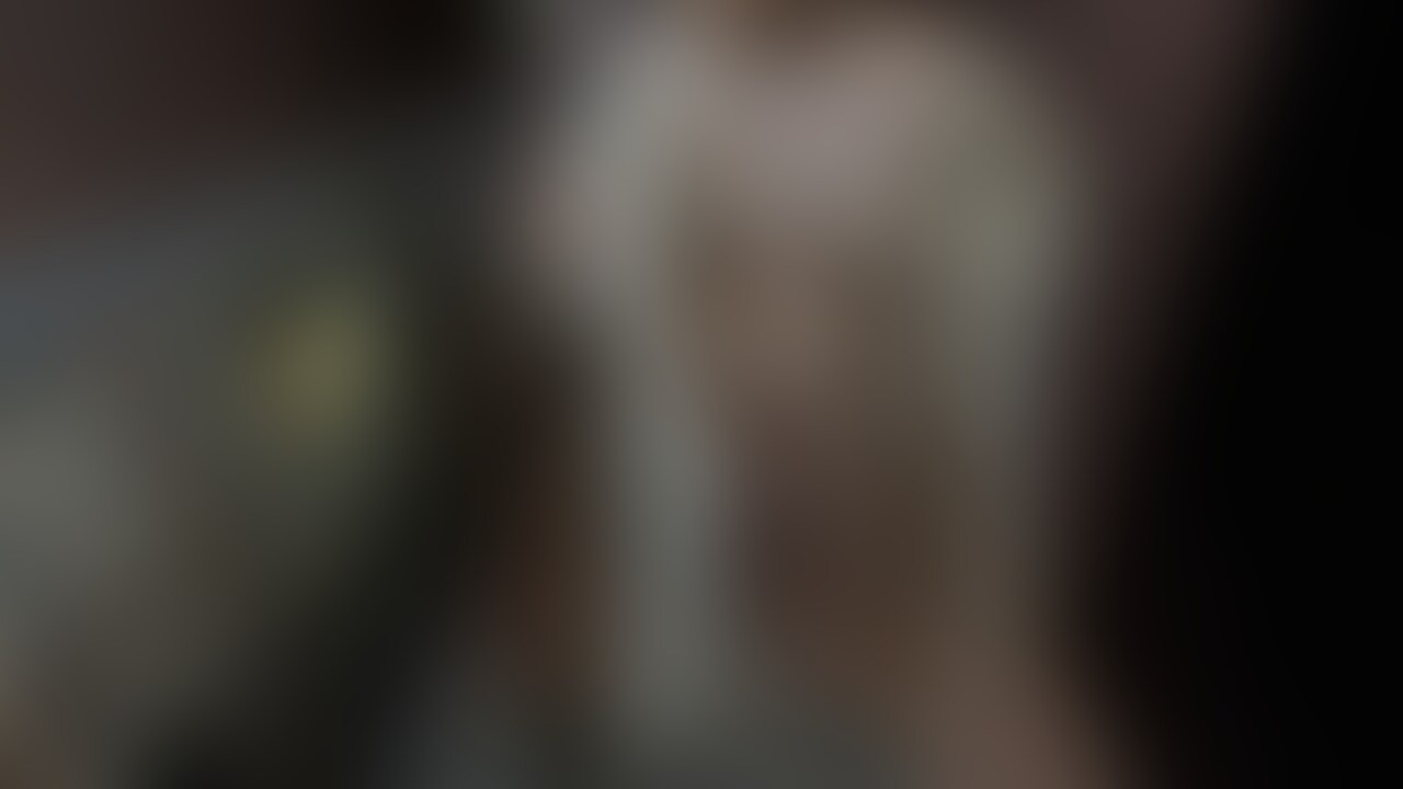 こちらは今編集してるさえちゃんの新作(○○○用)の特典用ですが、ゴールドの方に先出しデス。
新作と言っても、さえちゃんの次作ではないですが。。笑
雨降ってる鬼寒い中いつも体張ってくれるさえちゃんには脱帽であります。。 (2/2)