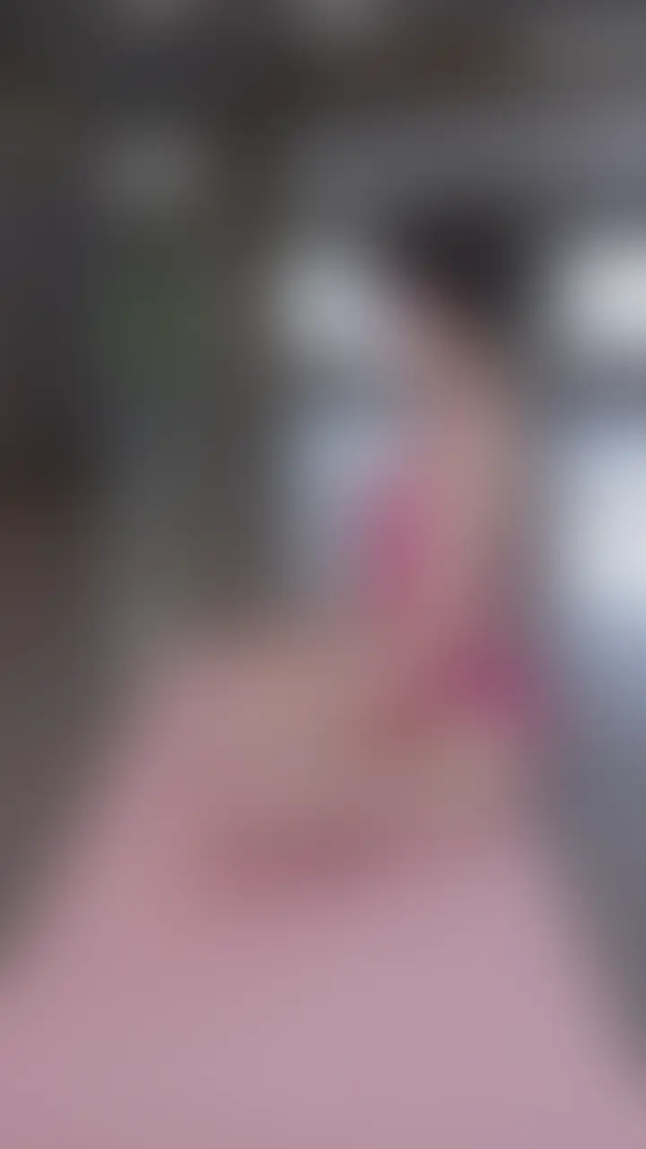 深い呼吸を繰り返しながら指の先までしっかりと伸ばしましょう♪😋💖 (2/2)