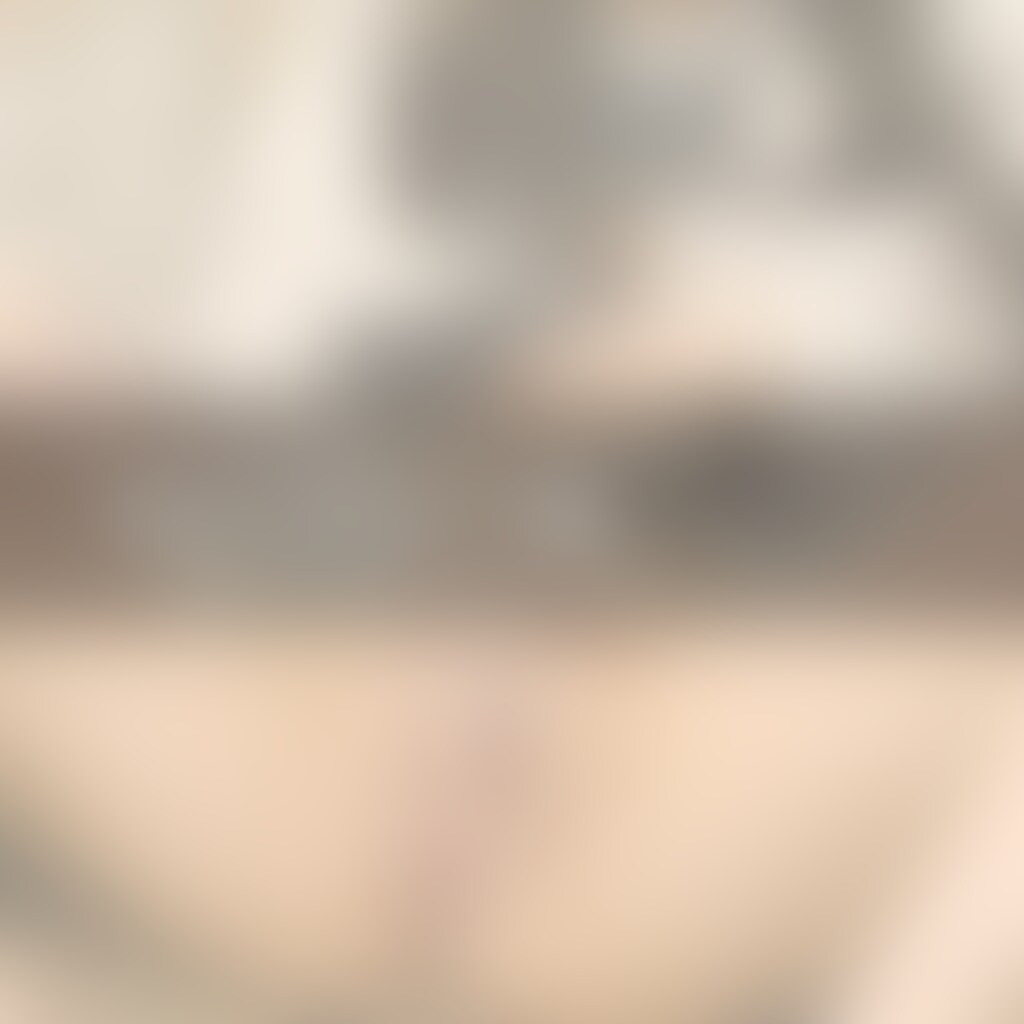 【リクエストに応えました🌸】
同じ動画を昨日出しましたが
陰部見えてしまっていたので 再投稿しています!
いつもの制服を着て 1人で してみました🙈
制服でするのはすごく罪悪感がありましたが、
とても気持ちよかったです...😳
色んな画角挑戦してみたので、いいなと思った画角があったら教えてくださいね🩷
顔出しはまだまだ抵抗があるので許してくださいね...🥺 (2/2)