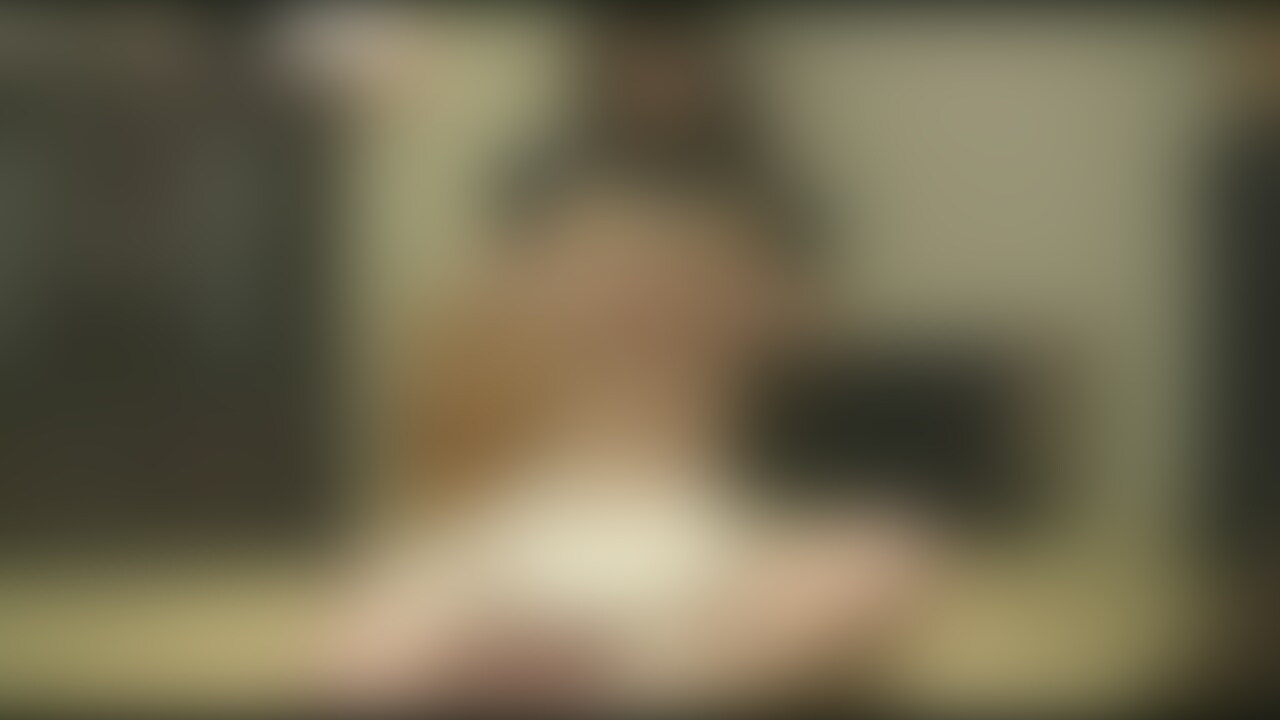 32歳、清楚な奥様の自画撮りオナニーです。
普段やってるオナニーを撮ってきてもらいました。 (2/2)