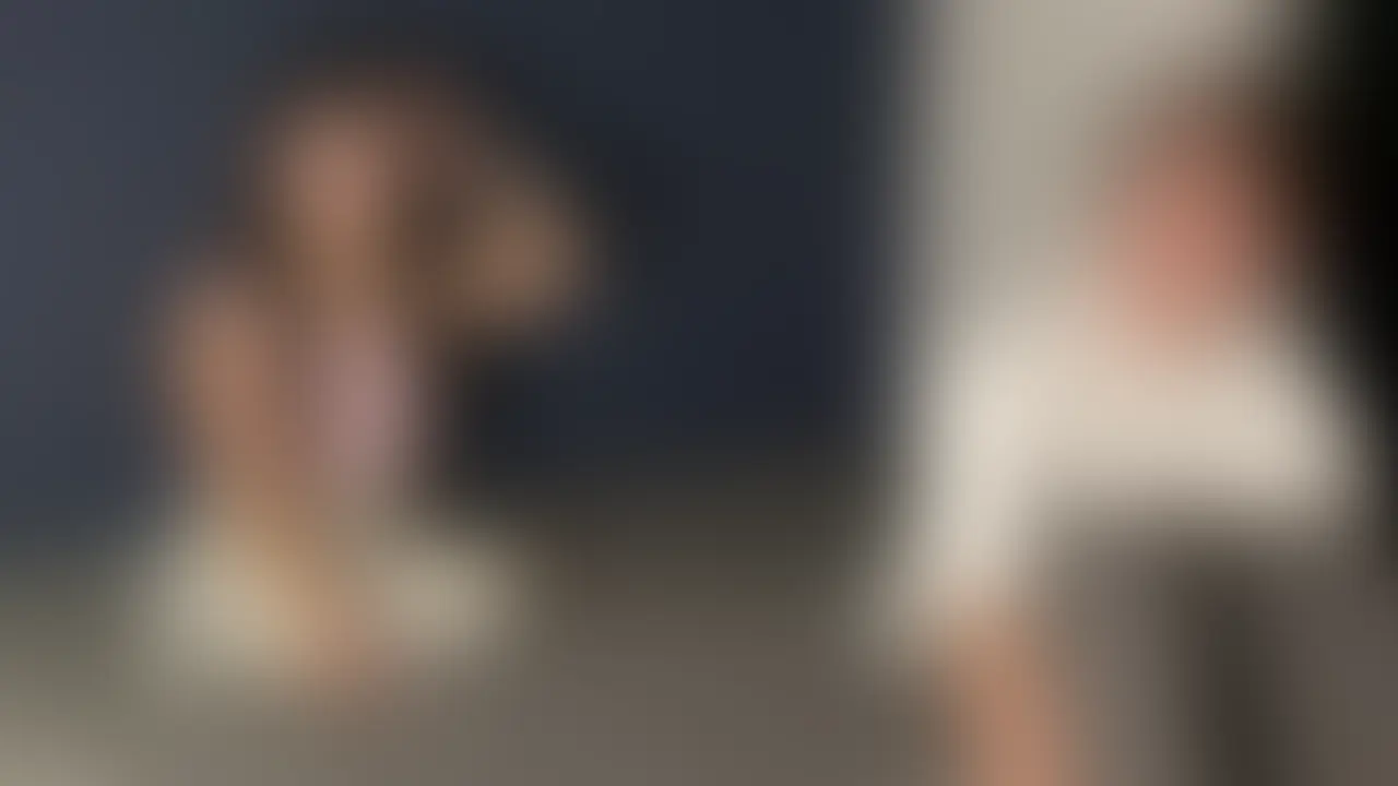 Kカップアラフォー美女ななみさんによる童貞くんの筆おろし+その後上書き中出しセックス

○動画概要
5人のママのななみさん。
アラフォーと思えないほどの美貌とスタイル。
女性としても母としても魅力触れるななみさんに童貞くんの筆おろしをしてもらいました。

童貞くんプロフィール
・20歳
・大学生
・毎日オナニー(最高1日4回)
・巨乳好き
・キスまでは経験済みでおっぱいすら触ったことない

ななみさんプロフィール
・アラフォー美女
・ママ
・初体験14歳
・AV女優
・童貞筆おろしは初めて

筆おろしを間近で見ていたらむらむらしてきたので童貞くんが帰った直後そのまま中出しセックスしちゃいました。
動画の後ろにおまけでつけてます(20分)

身バレなど様々な理由により予告なく販売停止する可能性があります。
単品購入すれば販売停止後もずっと視聴可能です。
プラン加入中でもお気に入りの動画は単品での永久保存をおすすめします👌 (2/2)
