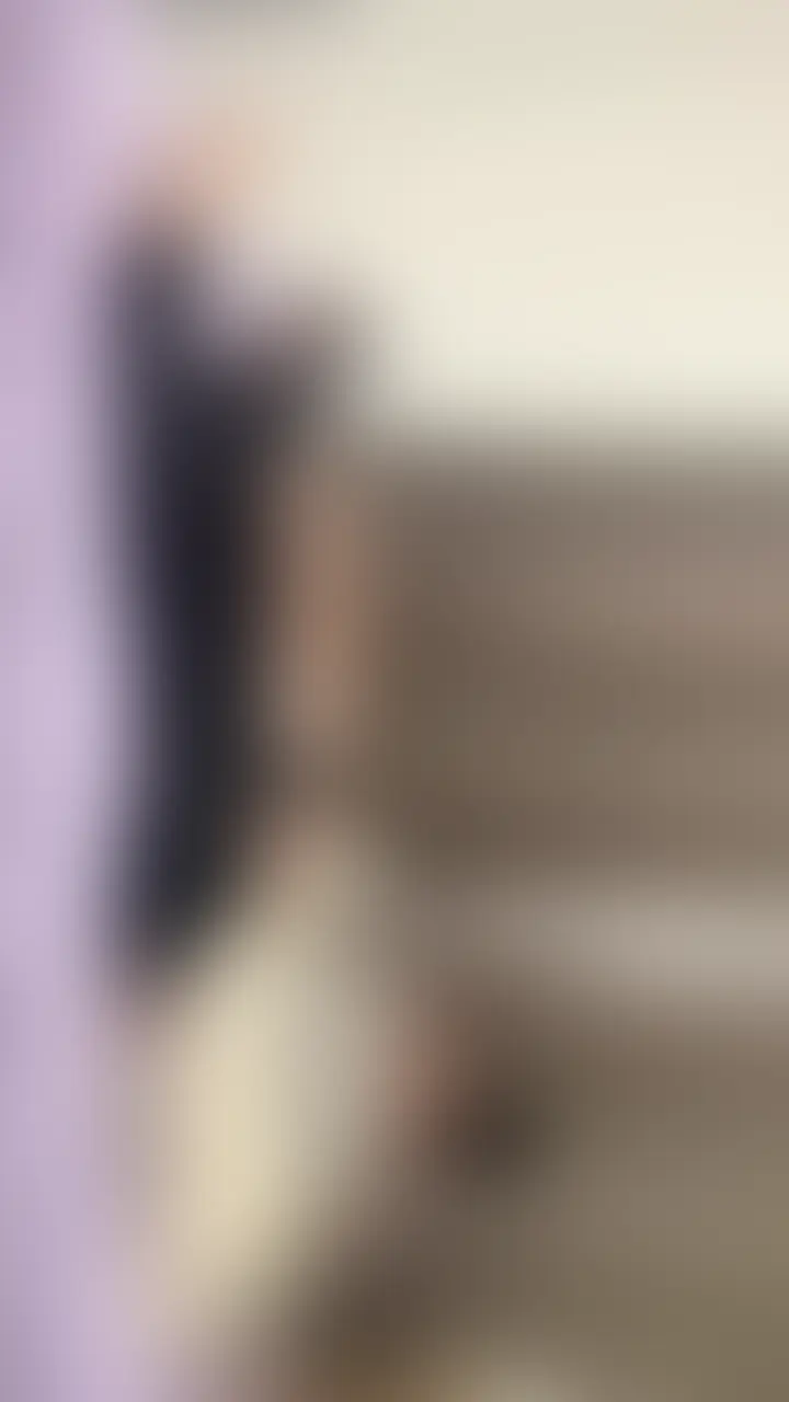 【半顔出しガチ美女韓国ハーフ長身ラウンジガール】
かれん 22歳 168/?/D (2/2)