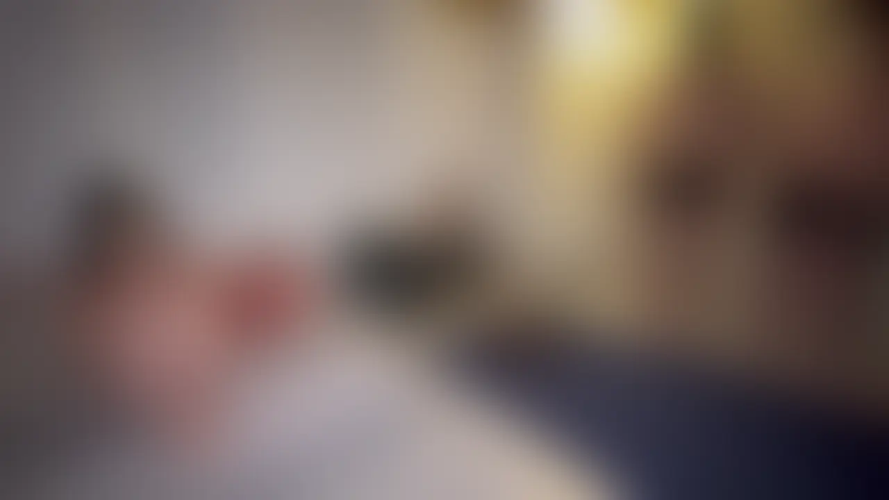 ◎Kカップ童顔女子初めての生中出し乱交
Kカップ童顔女子。むっつりスケベな Mな女の子
緊張の中初めての乱交撮影！！
たくさんのチンポに困惑しながらも、イキまくる
最後は、放心状態に。 (2/2)