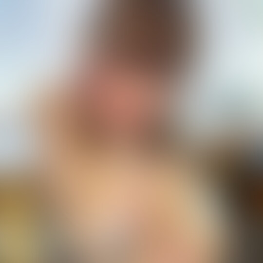 みおさん26歳。既婚の専業主婦。
◆◆◆sample◆◆◆
https://myfans.jp/posts/2b42a3bd-c729-407a-aeab-0280260bd583
◆◆◆◆◆◆◆◆◆
持ち前のあざとさで一回り上の旦那さんをゲットするも年齢からか夜の方が満足出来ず…。
そんな時出張ホストで遊んでみるとイケメンとのセックスにハマってしまい、
今日もお気に入りのキャストと遊ぶことに!!
待ち合わせ場所に行くと「いっぱい溜めてきた?早くホテル行こ」とやる気満々ですよ。
イケメンに思わずうっとりしちゃうみおさん、もうカワイイしか出てきませんww
低身長童顔なのに出るところはしっかり出ていて色気あります。さすが人妻ですね…
そして寸止め手コキでこの笑顔、小悪魔痴女最高ですね。
期待をいい意味で裏切るナイスボディに勃起が納まりません!!
今日はどうします?という問いに「入れたい」とのことなのでナマで入れちゃいます!!
このカメラを見つめる切なそうな表情が劣情をそそりますね…
しかし反撃もここまで、今度は騎乗位でガンガンに責めてきます!!
自分で気持ちいいところに当てたり乳首コリコリしたり寸止めしたりもうやりたい放題です!!
ハメ師も必死に耐えてますがそろそろ限界みたいですよ…
騎乗位でそのまま中に出しちゃいました。
こんなかわいい人妻と孕ませセックスできるなんて羨ましいです!!
VSIC審査番号:2202172 (2/2)