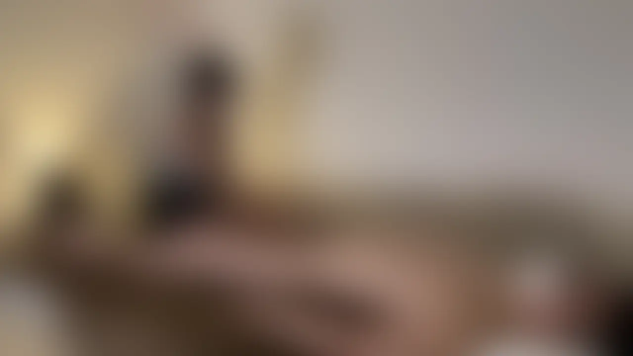 都内某メンエスで、初回で抜いてもらった件。
この子はクールそうに見えて、クールでしたw
でもサービスもいいし、なんてたって可愛い😍
お口でもやってくれるなんて。。。
リピ確!!! (2/2)