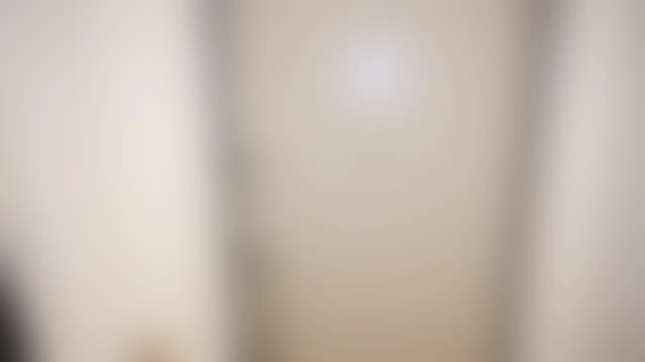 日々、夫のちんちんの匂いチェックするんが妻の日課で、いつもはわたしが夫にパンツ脱がせてちんちん出せ!って言っとるのだけど今回は、わたしが帰ってきた途端玄関で夫がちんちん出してきていきなり即フェラ♡
ちんちんな、愛しすぎて無限に舐めたいの。
ちゃーんと玄関で搾り取って、手についたのも飛び散った精子も全部舐めとったよ✌️
それからまた夜遅くにムラムラしてきちゃって、寝る前の夫に襲いかかって乳首から触って舐めて段々と下に降りてってパンツの上からすりすり。興奮抑えきれんくてピクついてるちんちん可愛いよな🫶
パンツから勃起ちんちん引っ張り出してたっぷりのフェラと手コキと乳首舐め
わたしの大好きなセット!
いっぱい想像して気持ちよくなって欲しいな…。
2回もお口と手で絞り切ったの嬉しい!
わたし人を発情させるの大好き。みんなのこともいじめてあげるね🩵 (2/2)