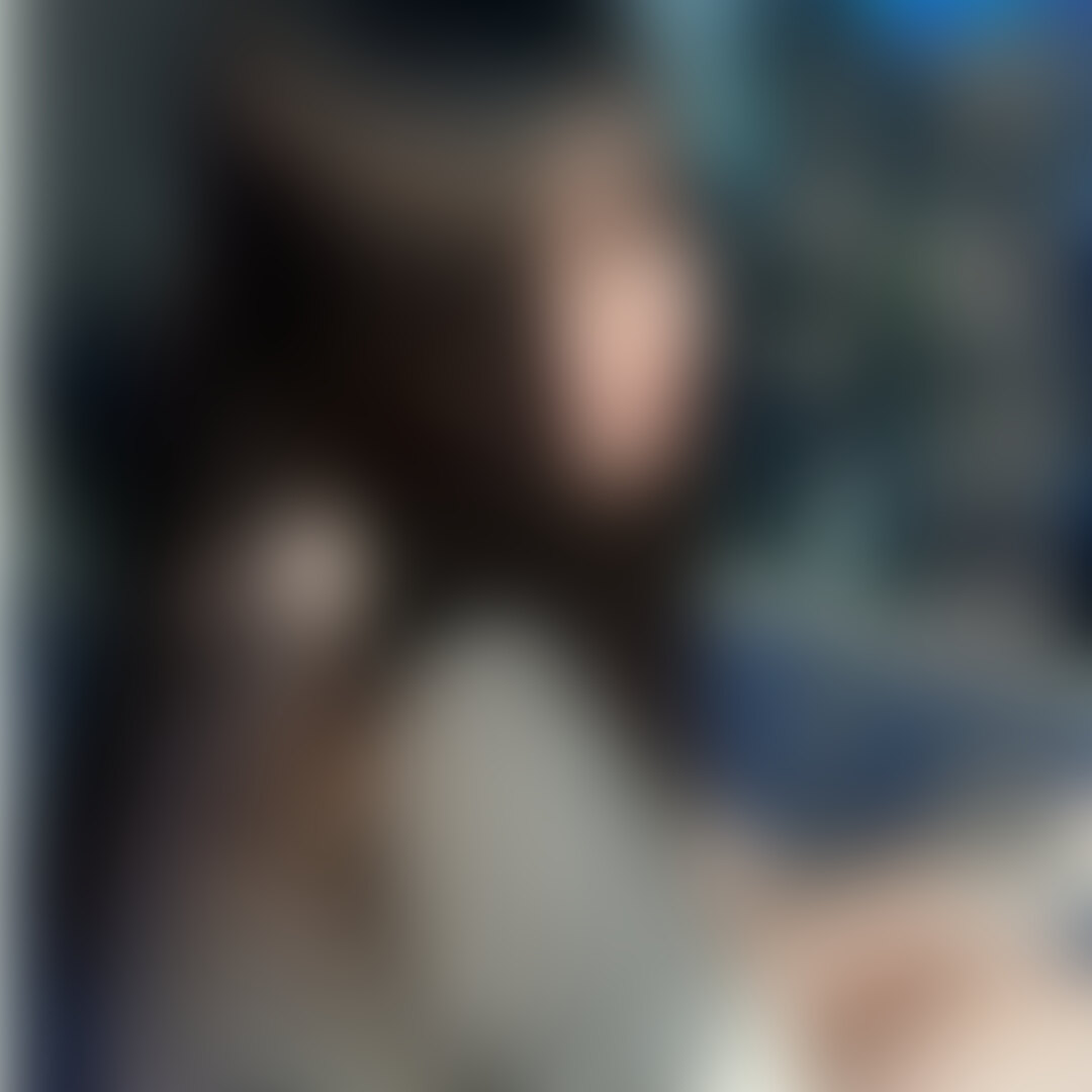 完全顔出し美女フル動画‼️
元地下アイドルの黒髪清楚系美女と昼間から自宅密会💓
久々のプレイということで、緊張と緩和で良い雰囲気出ています💣
Dcup/154cm/44kg
お決まりの中出しフィニッシュにて完了❤️🔥 (2/2)
