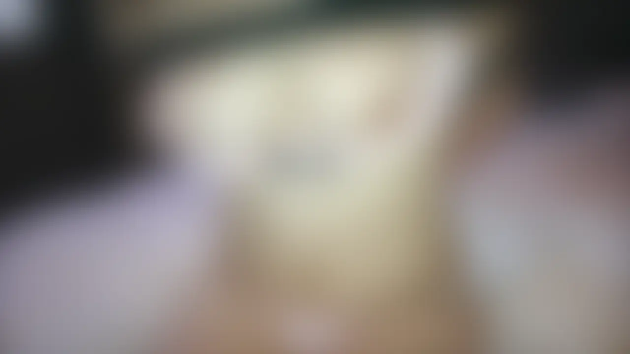 ✅モデル:AYAME
✅動画:5:59min
ピチピチ短大生のAYAMEちゃんとホテルへ…
若々しい美巨乳に綺麗なピンクの乳首がエロ過ぎて…エロ過ぎて…
美巨乳を強調させるビキニに可愛いニーハイソックスを着てもらったらお似合いでなんだかとってもいやらしい…
ローターをパンティの中へ装着し壁際へ立たせてブルブル振動を敏感部分に伝わせながらしばし放置…
徐々に気持ちよさが伝わってきてエッチな姿を見られてるのに興奮しちゃって…
ビクビクっと身体を身震いさせ始めると何やら下半身をモゾモゾさせおパンティを濡らし始めるとドロっとしたやらしい液体を滴らせながらおもらししちゃったよ❤️ (2/2)