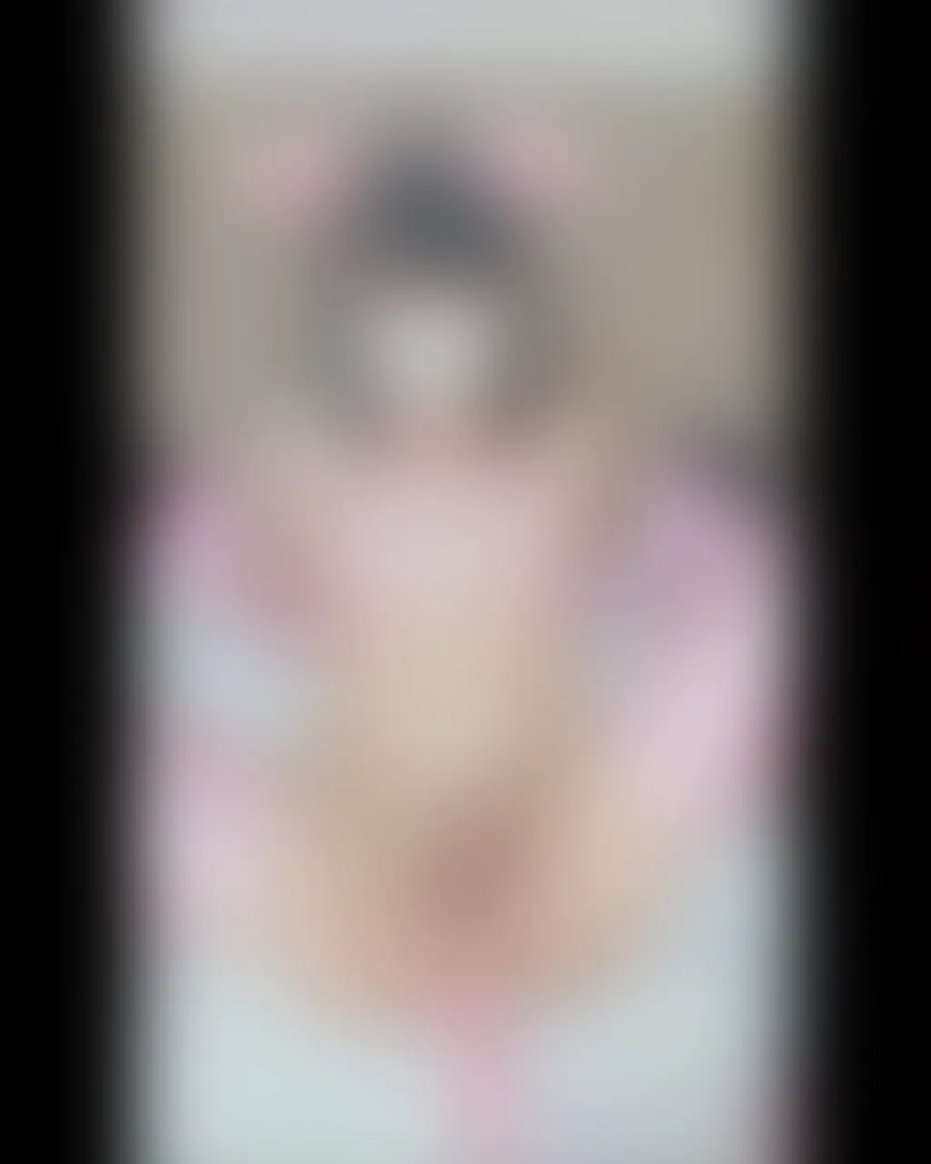 ピンクマイクロビキニマゾ豚さん♂の蹄グローブと綿棒で乳首いじり (2/2)