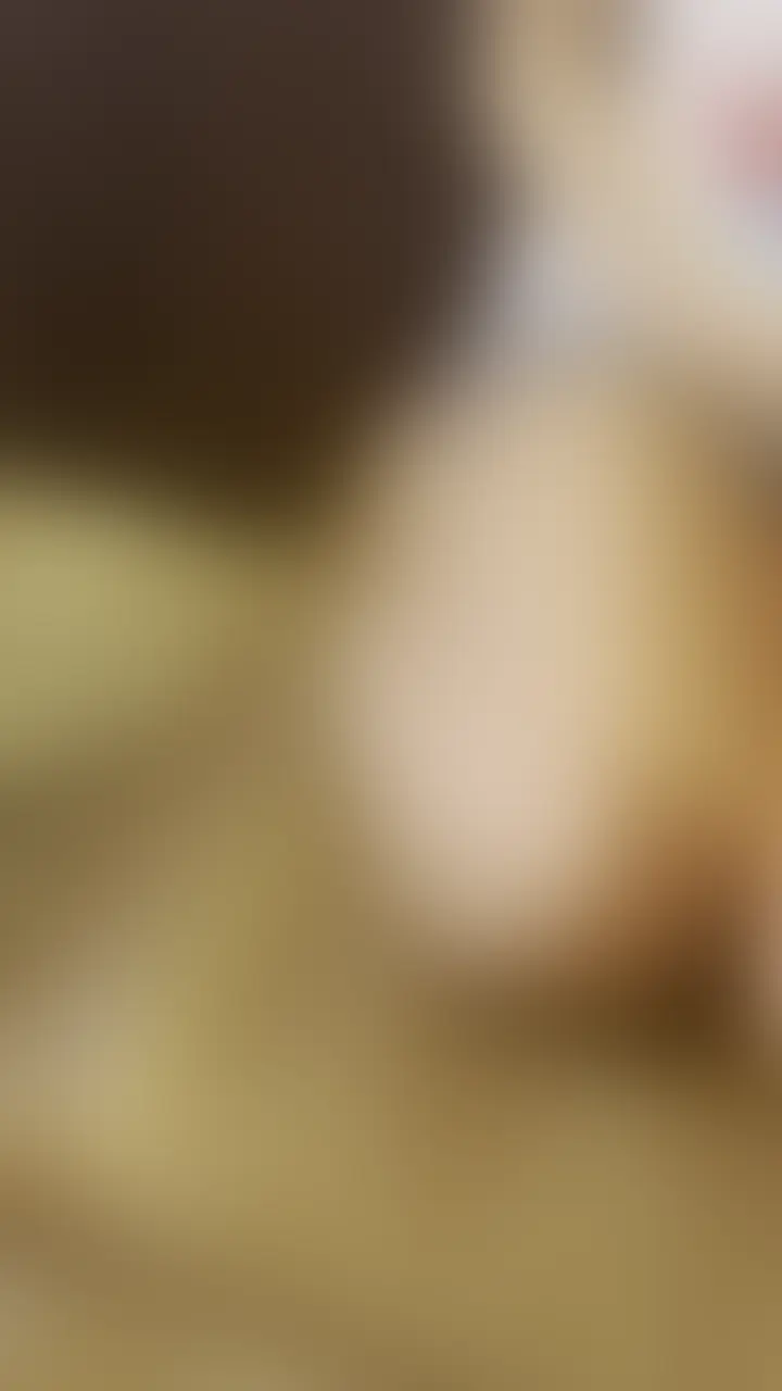 グラドルが男優と初ハメ撮り⁉️くぱぁ剃毛→手コキ剃毛→ベッドイン←イマココ🙈💕
しかも絡みはノーカット‼️
4月の再建以降、
我々のチームがより
🌈彩り豊かになりました🌈
若様にも気を許せるようになった
みみちゃんの素が丸出しです。
台本のない
自由な世界だからこそ
産まれた今作、、。
だってみみちゃん、
我慢できなかったんだもん🧸💕
㊗️🎊🎩姫はじめ記念👸🏻🎉㊗️
と致しまして、
8,888円
で販売します💛🤍💛
プライベート感たっぷりで、
行為後はずっとおしゃべりさん。
芸能界の裏事情暴露、
なぜかラストソングまで。笑
バカバカしくも生々しい
最高の一作が誕生しました。
反応が良かったら
どんどん若様とみみちゃんの
プライベート感を
出していこうと思います🌸🩵
あー、
この時楽しかったなぁwww
自分で作ったくせに
自分で何回も見ちゃいますwww (2/2)