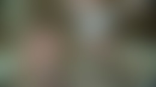 こちょこちょ族　トモチン激似の逆襲　足裏ローション編

お待たせしました～！　新企画の足裏
ローション編です。

あの、トモチン激似のみさき嬢の可愛い
足の裏にたっぷりとローションをつけて
じっくりとくすぐりました。

その反応に…

「ヤバイです！」
「気持ちいい～」
「ローションヤバイかも…」

左足から右足に移ったら、

「キャ～！」

どこがくすぐったいの？

と聞くと

「教えない！　ナイショ！」

そして最終兵器のブラシが登場すると

「それ来るの？　イヤァ～！」

そして出ました、名言の

「あと何分～？」

可愛すぎます…たまりません！

足裏好きのあなたに贈ります…

好評のメイキング入り！

時間：13分27秒
タイプ：ハイビジョン画質
サイズ：1440 x 1080
形式：WMV形式 (2/2)