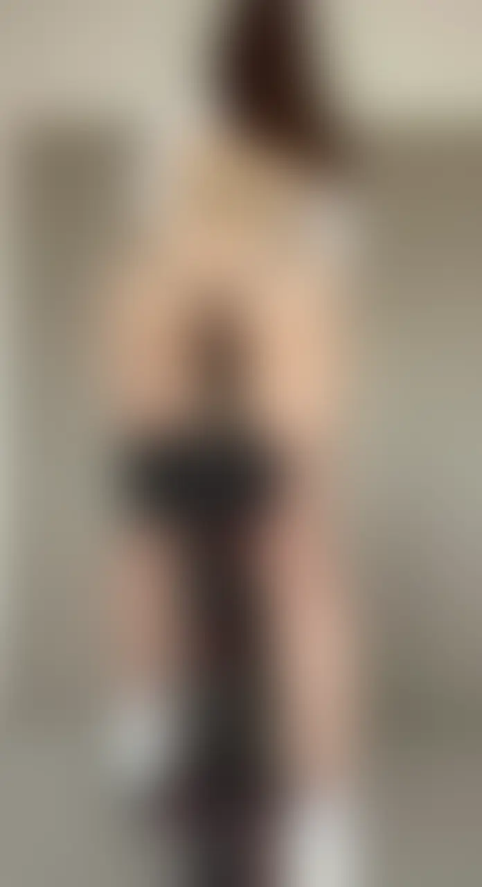 みゆきです🍑💕
例のリモコンバイブを装着して、エアロバイクを頑張って漕いでみました‼️😳
リモコンバイブ、気持ち良すぎてダメだ‥
いつ強さが変わるかわからないドキドキと、調 教されてるゾクゾクと、下着型のバイブ装着してるから相手により支配されてる感じ?で、もうおかしくなっちゃうんです😭💦💓💓💓
みゆきとリモコンバイブプレイしたい人はコメントしてね🥹
※お知らせ📣
いいね、保存マーク、コメントを各10個以上してくれた方は、特典が進化します‼️
エロ写メ特典→➕3枚(計6枚)
通話特典→➕10分(計30分)
※対象の投稿は、自分の前回更新日から今回更新日まで🍑
●例→1月1日に更新して、特典を受けたい方は12月1日〜1月1日までの投稿にいいね、保存マーク、コメントを10個以上残してくださいっ💕 (2/2)