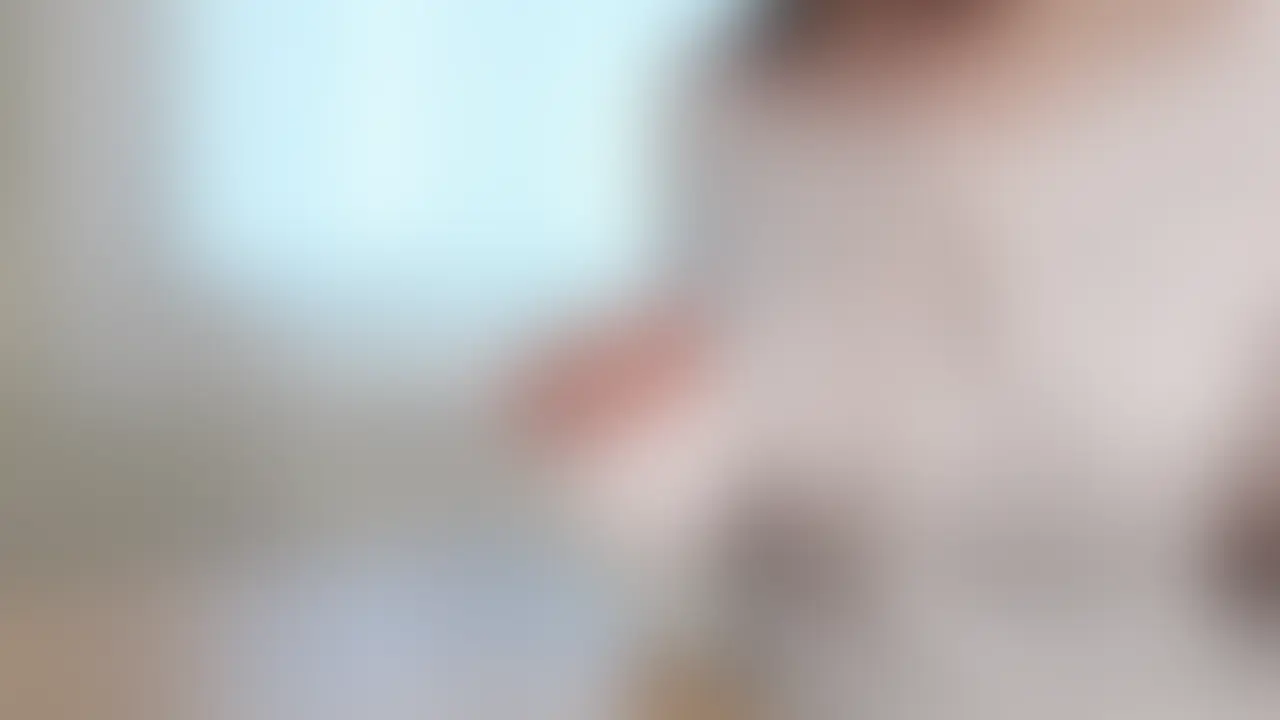 ※この動画は「独占VIPプラン」、「秘密プラン」でお得に見ることができます🩵
〜〜〜〜〜〜〜〜〜〜〜〜〜〜〜〜〜〜〜〜
あおだよ〜っ🩵
最近寒くって、インドアなあおいはますますお家に篭っちゃってます🥶
みんな風邪引いてないかな⁇
今回は、机の角っこを使って気持ちよくなっちゃいました…///
し始める前は、こんなので気持ちよくなれるのかな⁇って思ってたんだけど、角っこのとがり具合が絶妙であっという間に体がポカポカあったかくなっちゃった/// (2/2)