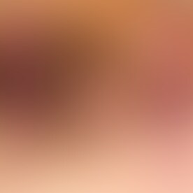 色白大〇生みいちゃんに乳首舐め手コキでひたすらベロベロ責められてしまいました!
※本編ボカシなし
以前撮らせてくれたDカップ大学生のみいちゃん(20)が再登場。
乳首をひたすらイジメ抜いてもらいました。
まずはベロだけで乳首をチロチロと舐めて反応を確かめてきます!
そして両乳首を優しく時に激しく緩急を付けて責めてきます!
舐めるのが好きなのか長時間舐めてくれます!
可愛い顔で見つめられながらの乳首舐めに股間はもうカチカチになってしまいます!
そのままおもむろにチ〇ポをしごき出し、丁度いい塩梅の手コキで責めてきます!
途中で乳首舐めのみに集中して、舐め倒してくれます!
乳首舐められマニアとしては、じっくり責めてくれるのは焦らされてたまらないです!
徐々に手コキが激しくなっていき、ベロベロに舐めてくれるので我慢出来ず思い切り射精してしまいました!気持ち良すぎました…。 (2/2)