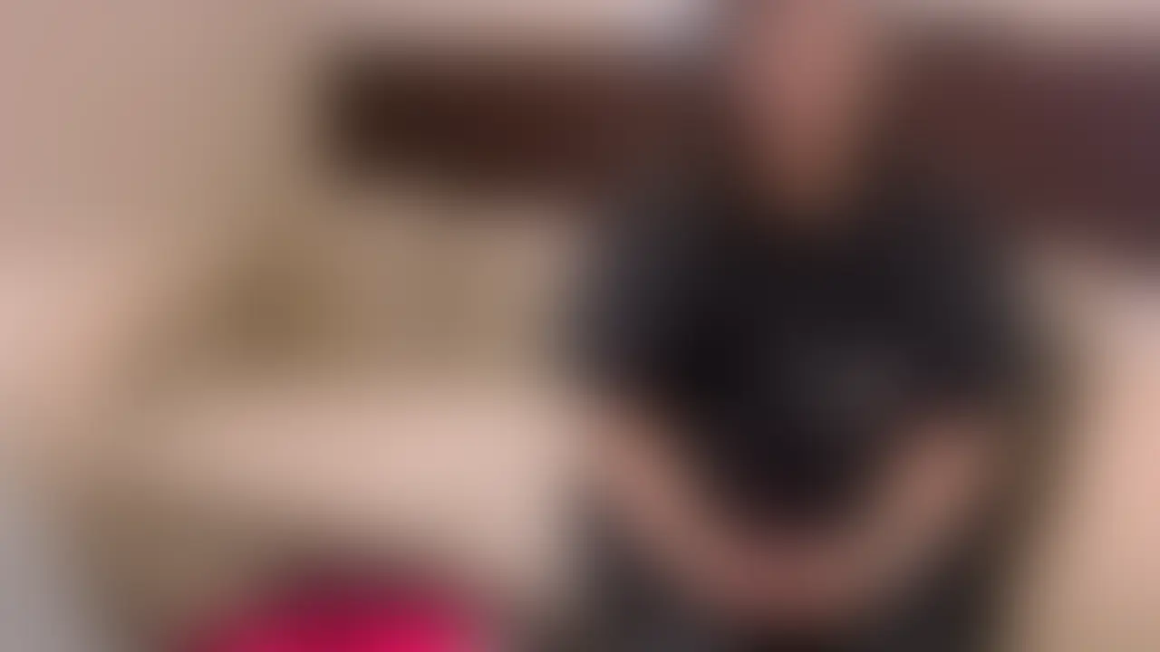 チンコ大好き即尺ご奉仕&人気配信者ーNさん限界ハメ撮り30分。バチボコに壊れる女たちの全記録。
今回の更新は、それぞれ事情の異なる3名の女性による豪華3本立て。
「即尺・即ハメ・ご奉仕大好き」な彼女たちが、僕の性癖に飲み込まれていくリアルをお届けします。
①【地下アイドル】ハメ撮りNGを覆す、執念の40分連続フェラ
「本番はNG、でもどうしてもバチボコにしてほしい…」
そう懇願してきた現役地下アイドル。ハメ撮りNGという条件で始まったはずが、蓋を開ければまさかの**「40分間ノンストップ奉仕」**。
よだれを垂らし、目を血走らせながら、僕のモノを欲しがり続ける「生粋のチンコ好き」の狂気をご覧ください。
②【顔出しNG人気配信者Nさん】元芸能人のスレンダーボディを30分間徹底蹂躙
今回のメインディッシュ。配信者として圧倒的人気を誇るNさんが登場。
元芸能事務所所属というだけあって、そのスレンダーな肢体は芸術的。
そんな彼女を、一切の容赦なく30分間ハメ倒しました。
快楽で「ただのメス」に壊れていく様は必見です。
③【女子大生】「5分でイカせる勝負」に敗北した後の無惨な末路
地方からわざわざ会いに来た、自信満々の女子大生。
「5分でイカせてみせる」と豪語した彼女を待っていたのは、僕のバチボコな洗礼でした。
結果、本気のピストンに耐えきれず5分でリタイア(撮影中断)。
あまりの激しさにフェラシーンまでが限界だった、リアルすぎる「敗北の記録」です。 (2/2)