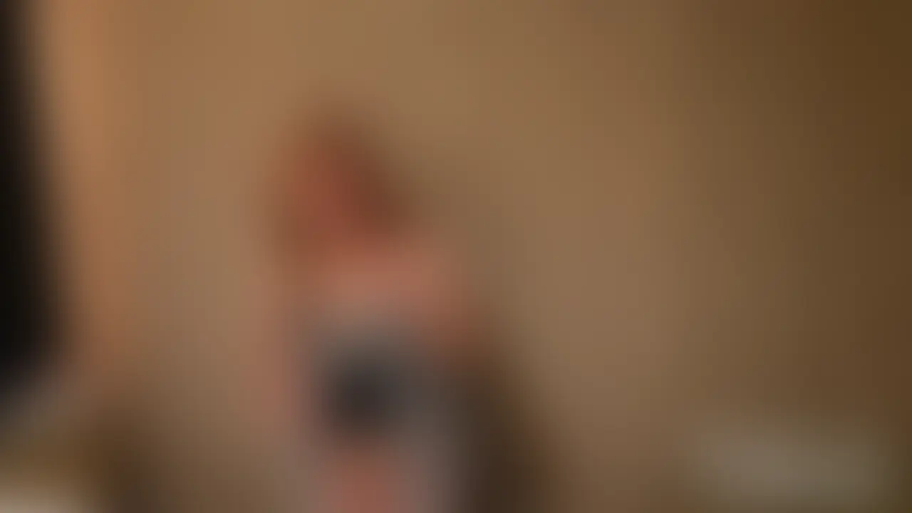 ■爆乳19歳と生ハメエッチ(ニーソ着用、オナニー、騎乗位あり)

爆乳、美乳ちゃんの19歳と生ハメエッチしちゃいます★
最初はフェラから開始！乳首責めフェラあり！
ニーソ着用からの生ハメエッチ！正常位、バック、騎乗位あり！
オナニーシーンあり！
密着騎乗位で外出しフィニッシュです！ (2/2)