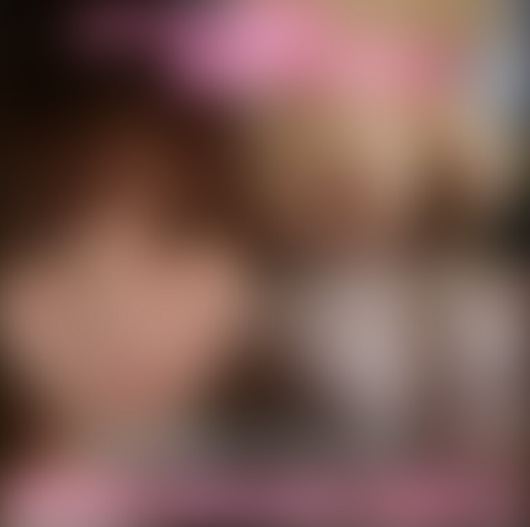 【✨️27分の長編特別動画✨️】
こんばんは︎💕︎︎
今日はプランには投稿していない、商品限定の新作動画をご紹介させてくださいっ(///∇///)
今回の動画は新人エステティシャンになり切って、イメプ風に作品を撮ってみました…////
まずは服を1枚1枚脱いで…すっぽんぽんに。。オイルまみれになった全身をつかって、ご奉仕しちゃいますね︎💕︎︎
まずはパイズリ…コリコリ乳首におちんちんの先を擦り付けたり、ムギュっと挟んでおちんちんをしごいちゃいます。。
そのあとは俗に言うシックスナインの体勢になって頂いて⋯
ももちがお客様のおちんちんを舐めるので、お客様はももちのをおま〇こをたっぷり堪能してください⋯( ⸝⸝⸝ ̫⸝⸝⸝)㊙️
(シックスナインっぽいアングルに挑戦してみました)
そして⋯ここからは体験するお客様だけが知る裏オプに入ります⋯㊙︎❤️
ぜひサンプル動画をチェックしてみてね🤭
サンプルはこちら⬇️
https://myfans.jp/posts/44b164a2-9a99-4fd4-b23a-2f462abea5d1
動画を見てくれた人に少しでもドキドキ楽しんで欲しくて、初めてのアングルに挑戦してみたり、お口からドローっと出しちゃうシーンや、レアなすっぽんぽんのお顔出しも頑張ってみました。。︎💕︎︎
無料サンプルが少しでも良かったら★をポチッとよろしくお願いします!
【射精管理】【絶景】【口内射精】【中出し】
【完全顔出し】【主観】【超接写】【シックスナイン】
【パイズリ】【イキ我慢】【オイル】【淫語責め】
【セルフイラマチオ】【全裸】【メンエス】
今回も大人気要素盛りだくさんです...っっ><///💕
┈┈┈┈┈┈┈┈┈┈┈┈┈┈┈┈┈┈
※本編は顔出しありです。
※この動画は27分程です。
※女性カメラマンRちゃんに撮影してもらいました。
※予告なく価格を変更させて頂いたり、販売を終了させて頂く場合がございますのでご了承ください。 (2/2)