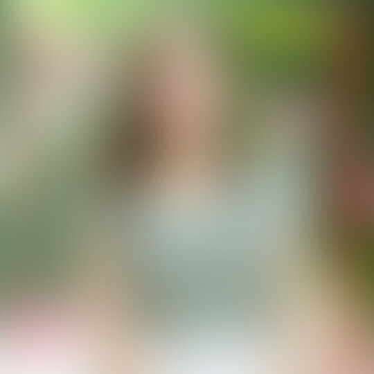 しおこさん32歳。
◆◆◆サンプル◆◆◆
https://myfans.jp/posts/482cd74d-a282-479e-9d71-96e8c455a6e5
◆◆◆◆◆◆◆◆◆◆
いいところのお嬢様で旦那様も一流商社勤務という絵に描いたような上級国民夫婦。
しかし息の詰まるような抑圧された生活に強いストレスを感じ性癖がひん曲がってしまい…
旦那のいない日中は出会い系で初めて会う男たちとヤリまくる日々。
そこでM性開花しちゃいました!!
乳首の感度がマシマシで触れられただけであそこはびしょ濡れ、ぎゅっと摘ままれクイッと捻られるとガチイキしちゃって潮まで吹いちゃいます!!
スレンダーボディにいやらしく肥大したエロ乳首、たまりません…。
ガチ上級国民奥様の変態的でマニアックな中出しマゾファック、必見です!!
VSIC審査番号:2304982 (2/2)