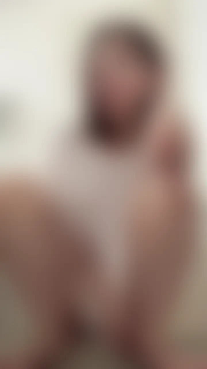 はじめての動画です🥰💖
まずはハルちゃママのミルク飲んでみる❓🍼💖💖💖
たくさんビュービュー出しちゃった💦💦 (2/2)