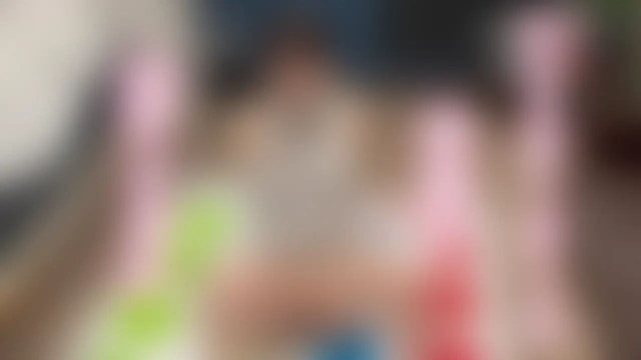 【無料版】中出しツイスターゲーム【元アイドル】 sample 1