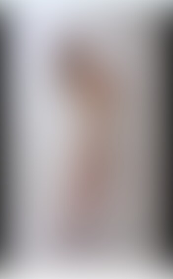 キャンペーンガールをしている20歳の女性。
長身でGカップ。
バレー部で身長が171cm。
以前ヌードになってくれたイベントコンパニオンの友達が紹介してくれました。
はちきれそうな豊満でグラマラスな体型。
東京ビッグサイトや幕張メッセなどでイベントコンパニオンをしています。 (2/2)