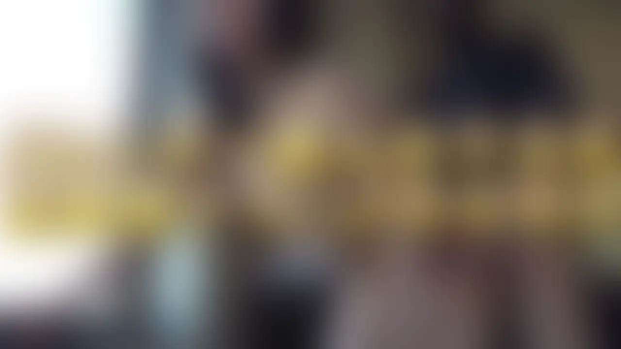 ナマハメ03SNSで出会ったスレンダー美人女子大生と再会前回こっそりと中出しをしてから音信不通ではや半年その間既読無視が続きましたが「エッチがしたいから♡」と再会出来ました。
巨大クリの持ち主で超敏感女子大生の濃厚ナマハメをお楽しみください。特に喉奥までくわえるフェラや色白素肌を赤く染めて本気で感じる姿でたっぷりと抜けること間違いなしです!
本編は完全顔出しミニスカでの待ち合わせシーンからノーカットです。
2作品以上ご覧になる場合はプランご加入が断然お得です! (2/2)
