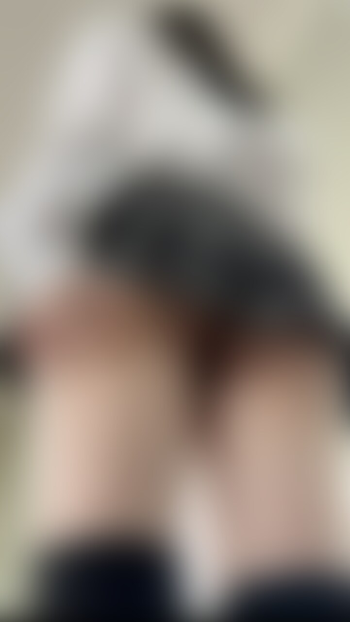 パンチラ美女🩵 (2/2)