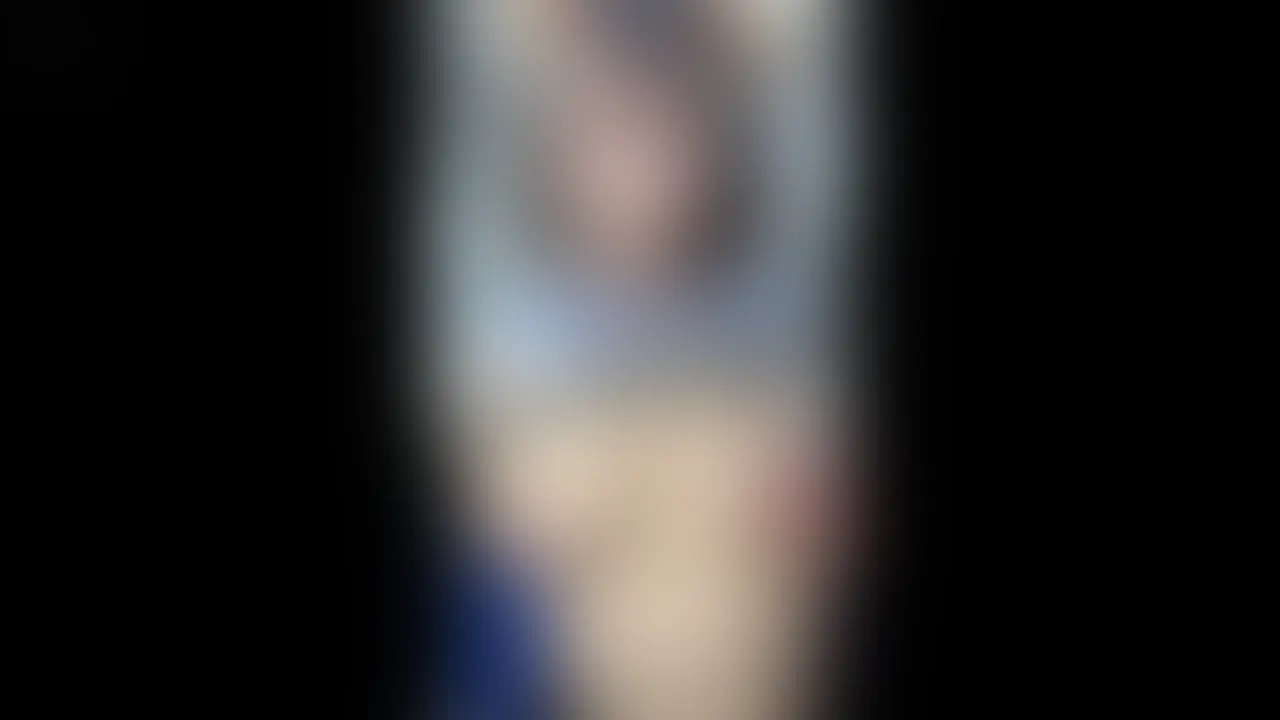 【爆乳】超有名p女子がモデル級スレンダー美女ハメ撮り2 激カワき〇ねダンス濃厚喉奥ジュポフェラ♥ベロチュー大量中出し!
~~~~~~~~~~~~~~~~~~~~~~~~~~~~~~~
超有名なp女子のアノ子です。
また約束を取り付けてハメ撮りしました。
今回はき〇ねダンスのコスプレです。
爆乳と可愛さで、既にエグイことになってます。
腰フリフリがもうエロい。これは必見です。
本当に良い子なんですが、彼氏に嘘ついてハメ撮りしに来るイケないこでもあります(笑)
というか、実は彼氏は気付いていてあえて行かせているのではとも思います。
かなりの有名人ですからね。
まあ、だとしたら二人ともかなりの変態さんです。
恥ずかしがってますが、がばっと足を開きM字開脚させ、
またもやおま〇こを開きながら、「くぱぁ♡」と言わされます(笑)
かなり感じやすいので、少し手マンしたらすぐイッちゃいました。
フェラもジュポジュポ音立てながらのドエロフェラ。
ち〇ぽを喉奥に突っ込まれてイラマされると、かなり苦しそう。
美女の苦しそうな姿はそそられます。
バックから突くと、爆乳がぶるんぶるん揺れます。
それを鷲掴みにして、さらに激しくピストン。
とてつもない気持ち良さです。
そのまま膣奥めがけて中出し!
気持ち良すぎて膣奥にドピュッピュ~~~っと大量発射!
ちょっと奥に注ぎ過ぎたかな?出てきません笑
また近い内にハメ撮り予定です。 (2/2)