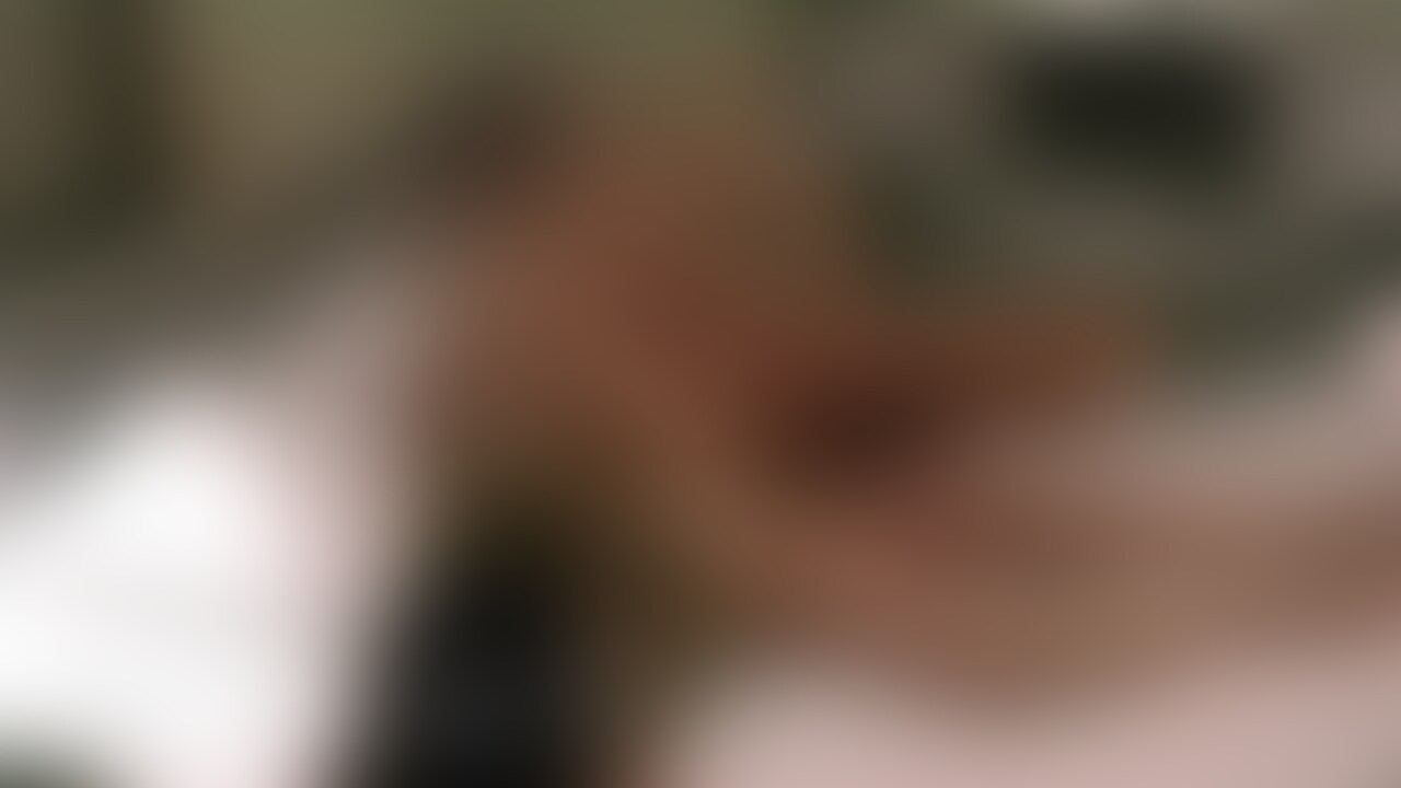 妻フェチ撮影からの
夫婦2人だけの固定カメラとハメ撮り動画続きです🥰
妻のいやらし腰振り、挿入部のガン見で興奮する
エロ妻です🥰 (2/2)