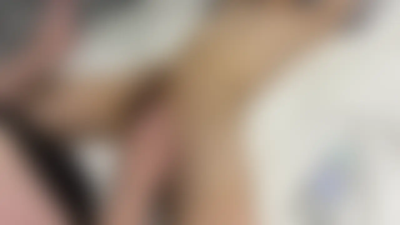 Lカップ痴女がM男くんにちんちんマッサージで搾り取り❣
M男くんいつもより気持ちよさそうだった😍 (2/2)
