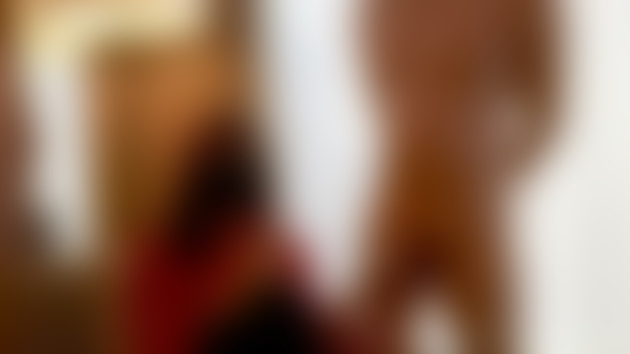 うららの大好きな寸止めゲーム❤️
おちんぽ寸止めまでいじめてイきそうになったら乳首をくりくりだよ🤭♡
おちんぽしこしこして欲しかったらちゃんと萎えさせてうららにアピールしないとね?😎❤️
乳首沢山いじめて欲しいならおちんぽビンビンのままでもいいんだよ?❤️
みんなならどっちがいい?🥺❤️ (2/2)
