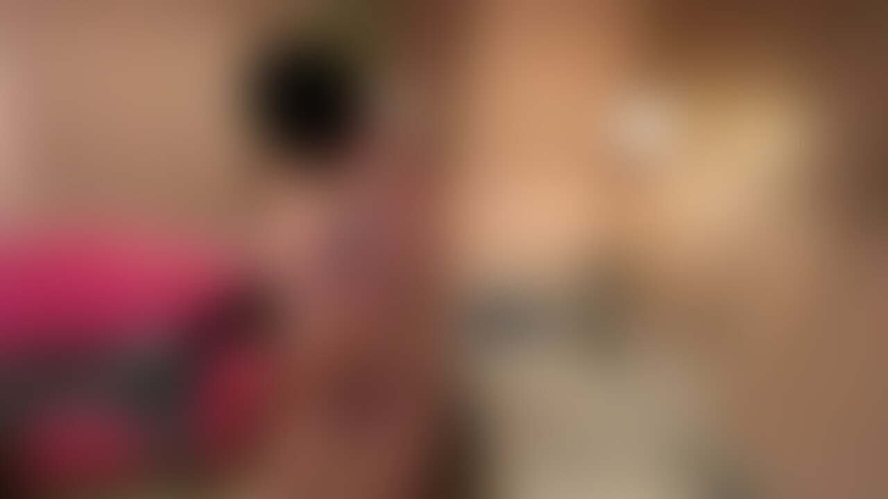 👍単品動画を分割して配信【NTRバイセク３P】変態夫婦（スレンダー美魔女妻とチ〇ポ好き夫）に弄ばれたM男のチ〇ポは超絶ボッキ！チンチとクリンバイセク！
M男君とクリンのNTRプレイ！クリンにチンポを咥えられてピクピクしています②🤣 (2/2)