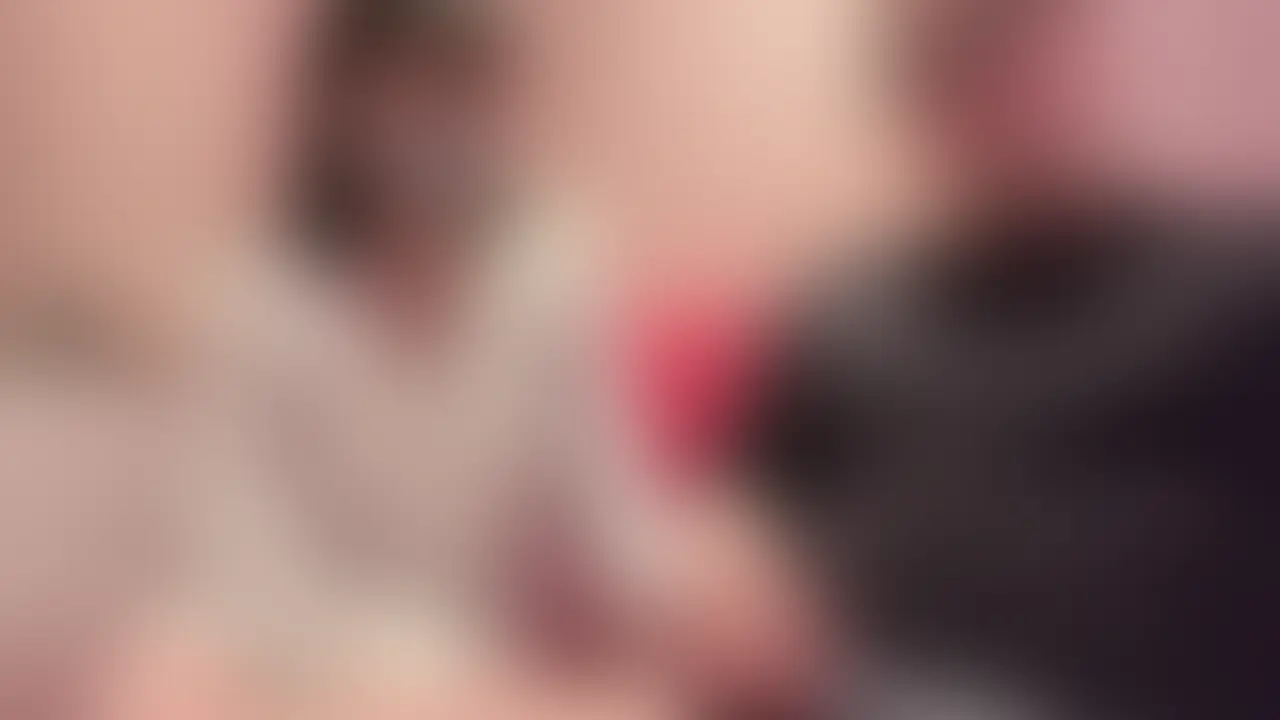 マシュマロおっぱいのOLにセンズリ見てもらえました😍
口の中に出してごめんw (2/2)