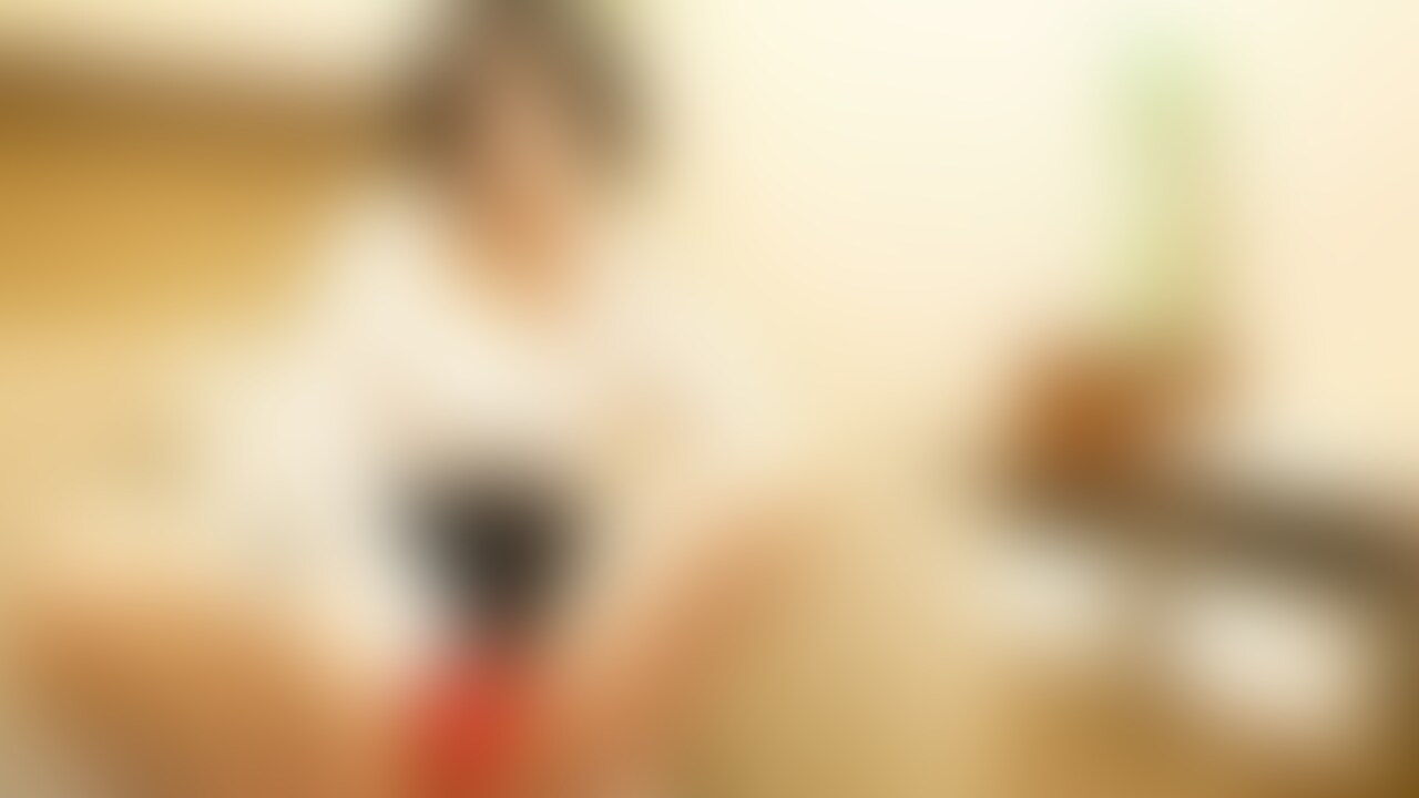 バレてはいけないところでオナニーしちゃうOL (2/2)