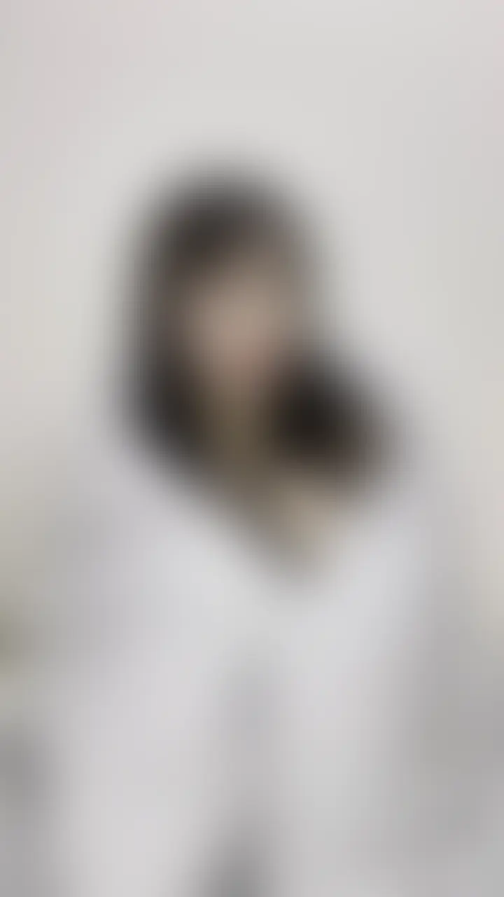 誕生日のあやねが生まれたままの姿で…///母乳も止まらない💦
右手の【いいね】や【保存】もしていただけたら嬉しいです🤍

あやねです🤍
みなさんのおかげで、無事に誕生日を迎えることができました🎂❤️

そんなあやねは、生まれたままの姿で
全身を見せつけながらオナニーしちゃいました🙈

しかも全身見てもらえてると思うと
興奮しちゃって母乳もたくさん出ちゃいました…💦 (2/2)