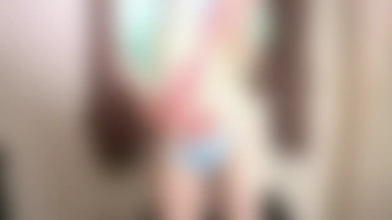 ✨アナルだけでイキました…💦ケツ穴拡張ビーズでぬるぬるアクメ天国💗
ぷちゅんって入ってくるビーズ。
1粒…2粒…3粒……
奥に行くたびに、ララの穴、ひくついてきて…💦
「ねぇ…これ、“観察”って言い訳で、
ただララがケツでイキ狂ってるだけじゃない……?」って、
アナルの奥が、きゅんきゅん疼いて、
ついにララ……お尻だけで絶頂しちゃったの💘
おまんこ触ってないのに…
イク時、アナルの奥から熱くて甘いのが溢れたの…… (2/2)