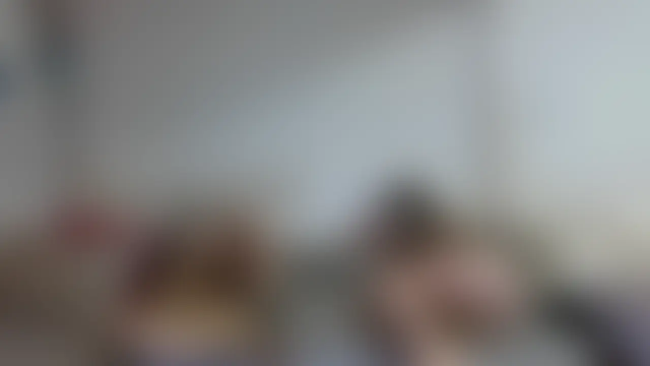 おなら絶好調になってきたこの2人はもう誰にも止められない!
自然な流れからの嗅がせ、そして握りっ屁…。
あれこれ言う必要もない。この子達のを見れば分かる。 (2/2)