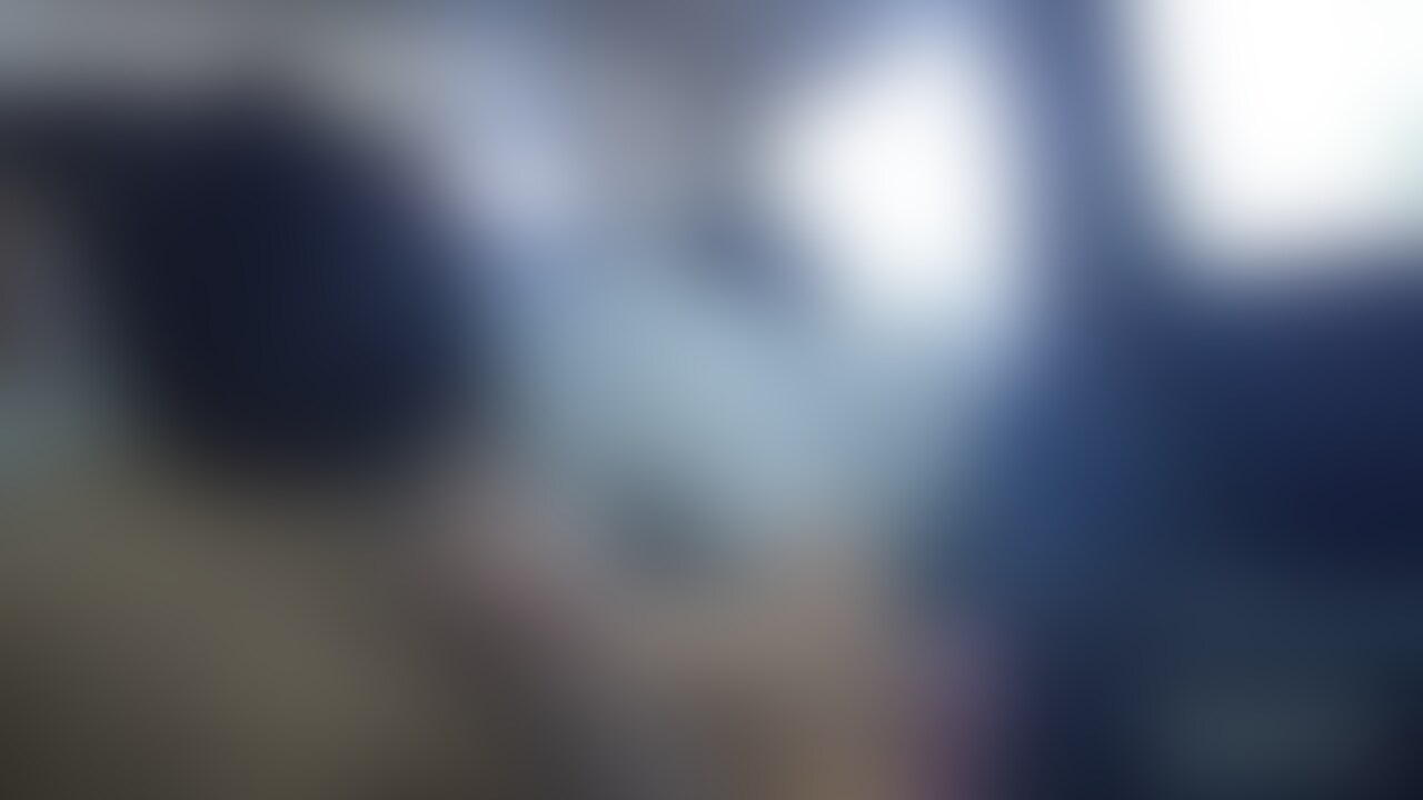 飛行機◯園で妻が他人棒をフェラしたり乳首舐めして最後は飲精までしてました。 (2/2)