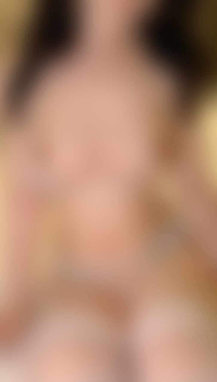 横浜から来たムチムチ巨乳ちゃん　Part①
この世の全男性が好きな小柄でくびれててむちむちの巨乳。コスプレに着替えただけで濡れてるし、始まる前からエロすぎ。
おとなしい子が時間経つにつれて乱れてくのって可愛いですよね。 (2/2)