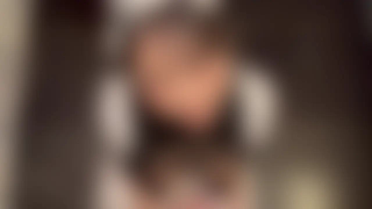 大人気インフルエンサーのりおちゃんが
上目使いでおちんちんをご奉仕してくれる！

こんな顔されたら我慢汁がどくどく溢れてきちゃうよ。
可愛すぎてずっと見てたい！ (2/2)
