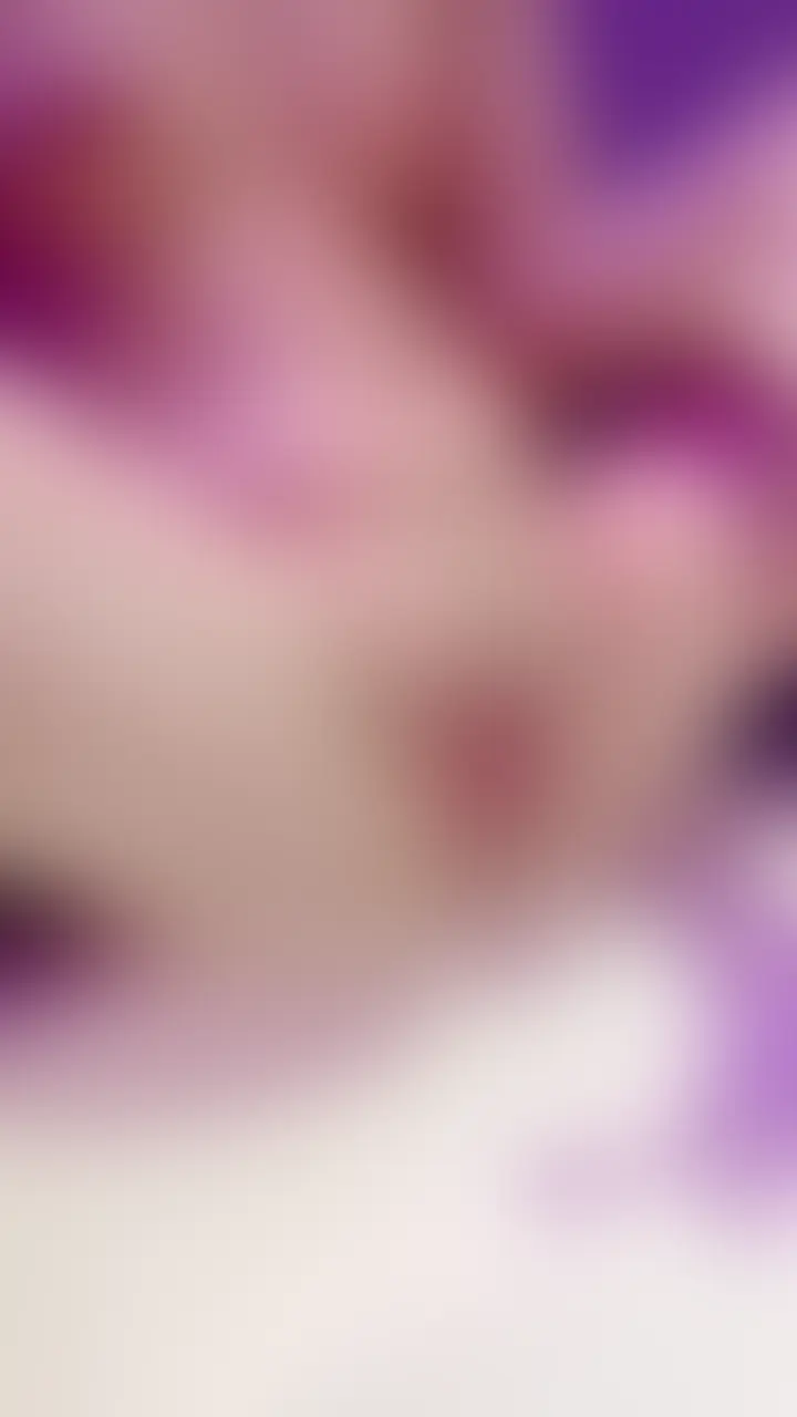 ⭐️裏垢コスプレイヤーMちゃんの初オナニー動画
我慢できずにお風呂でブラシをごしごし🪥🫧
沢山見てもらえるともっとえっちな気分になっちゃうかも💕
いっぱい見てね💕︎
沢山応援してくれると今後の活動の励みになるので
よろしくお願いします〜😊💕 (2/2)