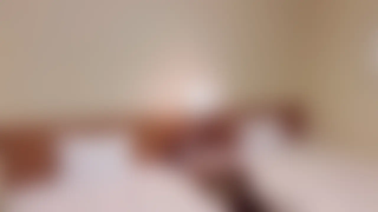 【顔出しVlog風オナ】🛁✨ホテルで入浴＆クリマッサージ

【単品は期間限定1000円】
今回の動画はすっぴんシーンが多めで恥ずかしいので
““一週間限定で1000円””にします🙇！
10/2〜は値上げとなりますので、
気になる方はお早めにです🙇

📍おすすめポイントは…
　ホテル撮影/シャワー＆入浴/超接写クリオナ/指オナ　…♡

［内容］
🎥 0925_ホテルでクリオナマッサージ.mp4｜15分3秒

湯船に浸かってリラックスしてたはずが…
足からクリまで、どんどんマッサージがエッチに変わっていって…💦

すっぴんのまま、隣のベッドから覗かれてるみたいで…
オナニーを見られてる感覚がリアルすぎて自分でもドキドキ🥹💗

📌無料サンプルでちょっとだけ見れちゃうので、覗いてみてね…♡
（本編はもっと生々しいです…最後まで見たら🍌我慢できないかも😳）
👉気になったら本編で一緒に覗いてくださいっ♡

💗「見たよ♡」の合図に💗ポチりしてくれたら、
嬉しいです🩷 (2/2)