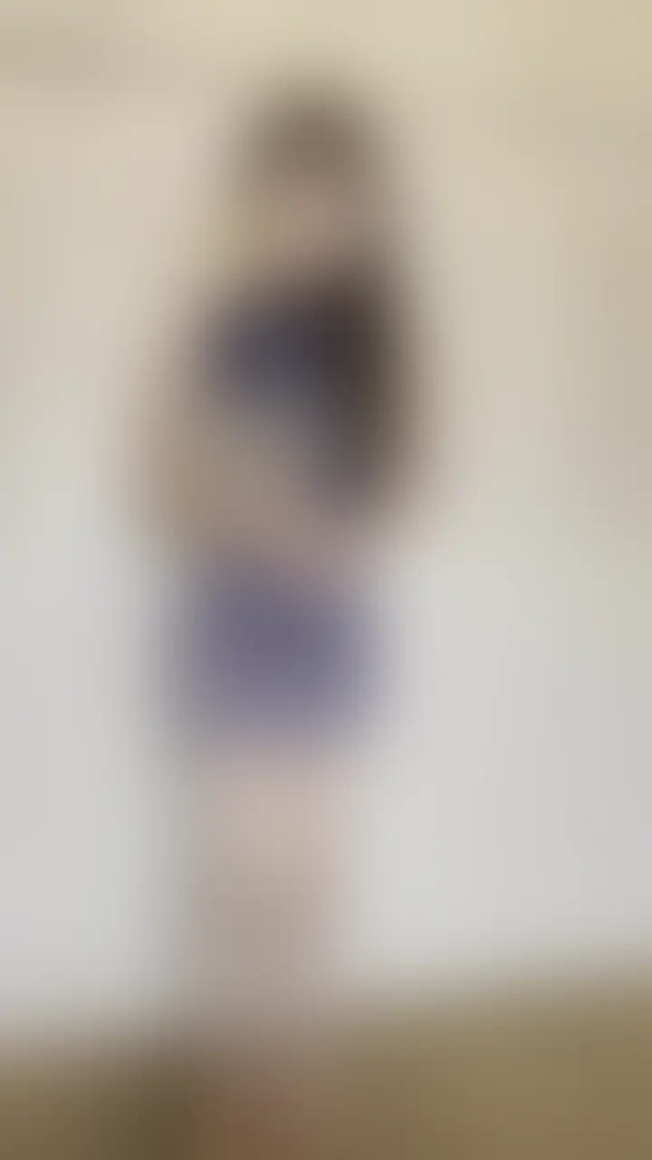セクハラ社長室♡Gカップ秘書でこっそり性処理…!
右のいいね♡や保存もお願いします🥺
仕事ができる優秀な秘書。
でも実は、
❤️セクハラOK❤️で性処理もしてくれる特別な秘書なんです…♡
しかも最近Gカップになったというおっぱいやお尻が
ピッチピチになる服を着て
社長の目のやり場を困らせてしまいます…♡
あなたも社長になって
この秘書と秘密でえっちなことしちゃいませんか…? (2/2)