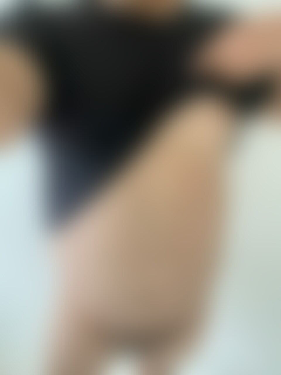 エアリズムってサラサラで着やすいけど乳首が目立っちゃうね😅今日これ着て出掛けてみよ笑 sample 4