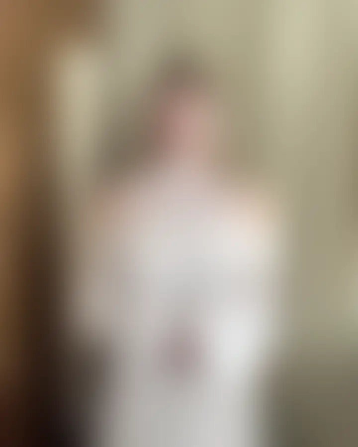 【プラチナ会員様以上向け動画】🎥
私のお気に入りの私服姿♡
カメラマンさんに後ろから触られ、脱がされ、天然Lcupをモミモミ…最後にペロペロされました💗 (2/2)