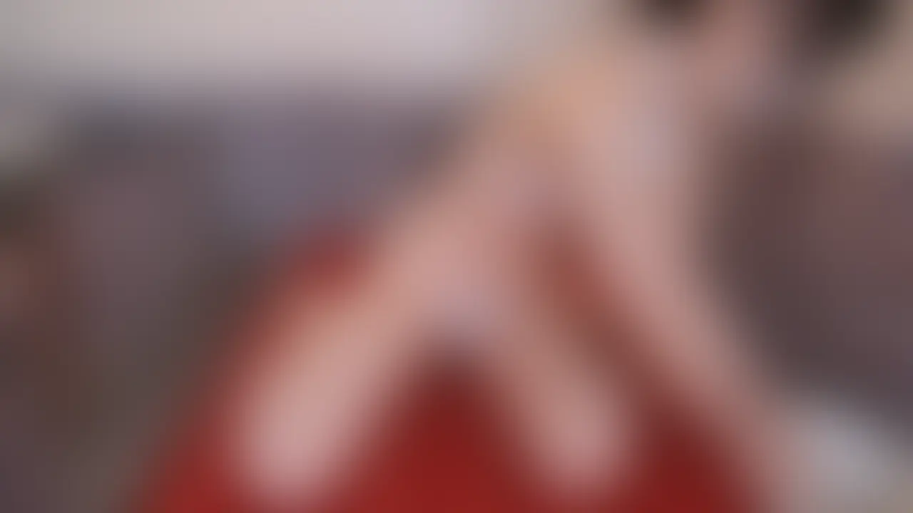 マットプレイをめっちゃお願いされたのでしてきたけど、あまり上手く動けなかった😅
そして案外力が必要でした、案の定次の日筋肉痛になりました。。。笑笑
あとこの衣装を着た時に、パンツのプラスチックでできた輪っかの部分が割れちゃって💦
え、なに?太ってるってこと?笑
だからパンツしっかり見たら変だけど、、、しっかり見ないで💕笑
【Involving body lotion and an air mattress 】
He asked me to do this, so I did it, but I couldn't move very well 😅
This play required more power than I expected, the next day I had muscle aches. .. .. lol
When I wore this costume, the plastic ring of this underwear broke 💦
Does this mean I'm fat? lol
So, if you look closely at my underwear, there are some unnatural parts, but please ignore them💕 (2/2)