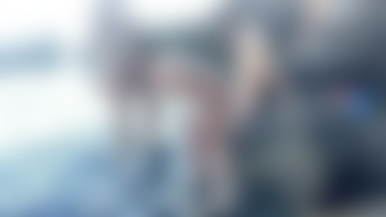 発展ビーチに居たド変態の理一くんを皆で廻しました😊 sample 1