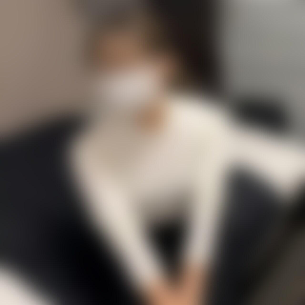 知り合いのメンエスで働いている女の子がタダで施術してくれることになったので任せてたら、、、、 (2/2)